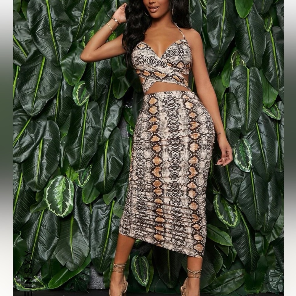 Snake dress